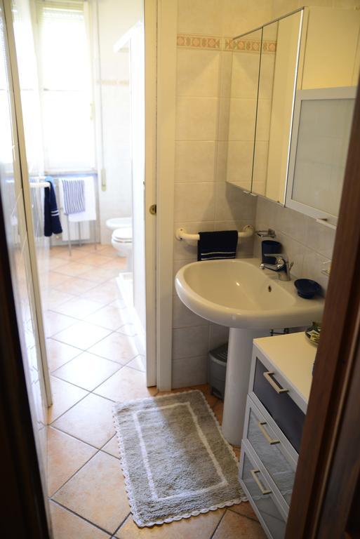 Appartamento Corso Adda Лоди Номер фото